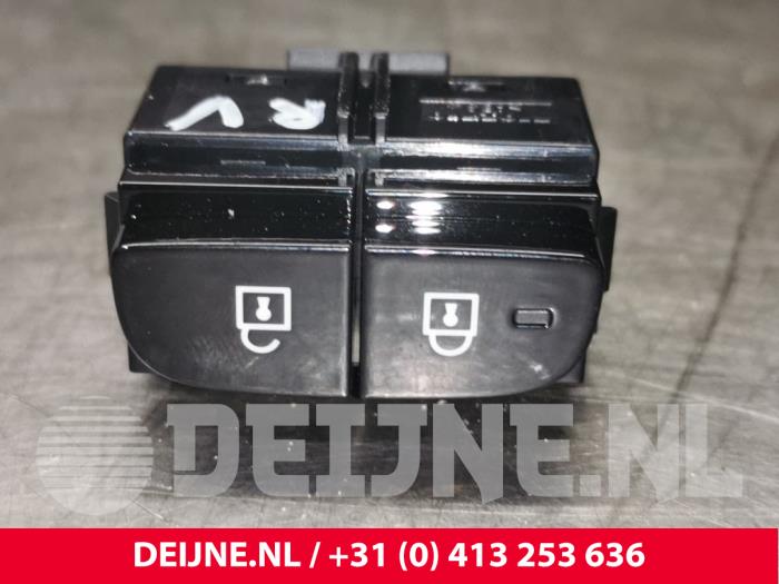 Polestar 2 Zentralverriegelung Schalter O130200
