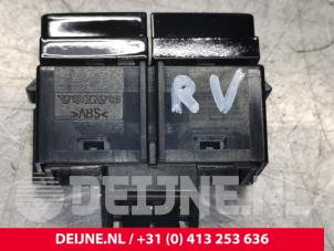 Polestar 2 Central locking switch O130200 photo 2