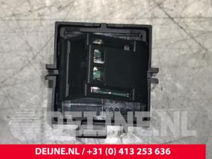 Polestar 2 Central locking switch O130201 photo 3
