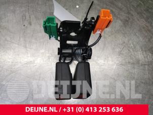 Polestar 2 Sicherheitsgurt Schließe links hinten O130283 foto 2