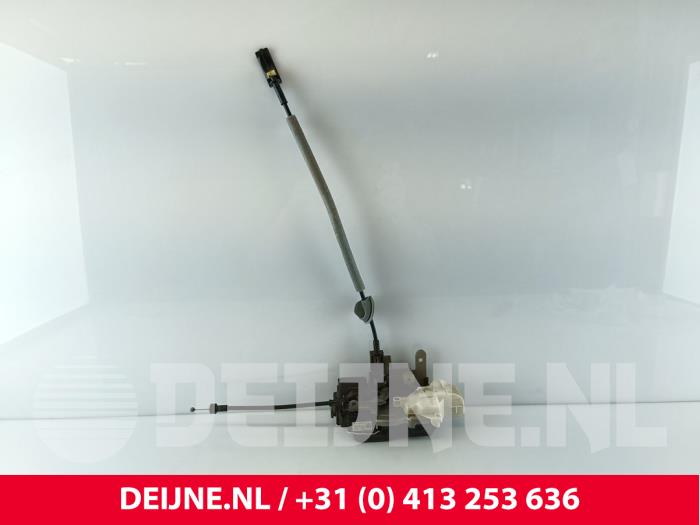 Volvo V40 Türschlossmechanik 4-türig rechts hinten O130337