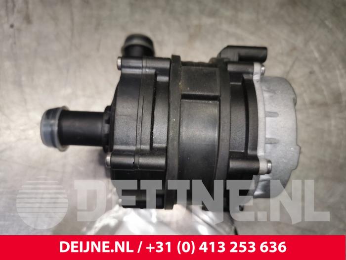 Polestar 2 Zusätzliche Wasserpumpe O130347