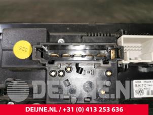 Volkswagen Caddy Kachel Bedieningspaneel O130380 foto 3