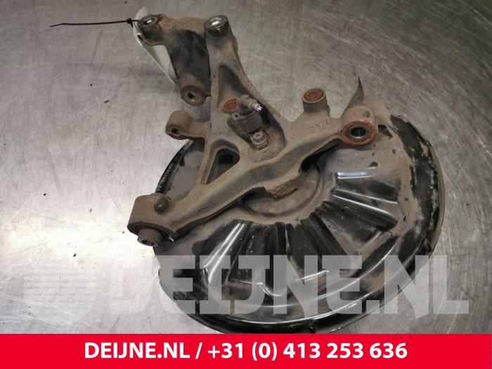 Volkswagen Golf Knuckle, rear right O130456
