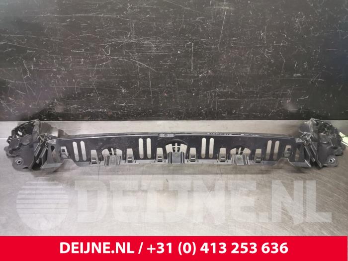 BMW 3-Serie Bumpersteun midden-achter O130479