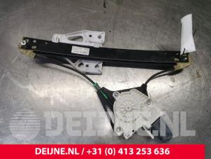 Audi A1 Ruitmechaniek 4Deurs links-achter O130622 foto 2