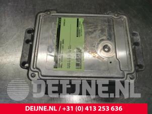 Opel Vivaro Engine management computer O130760 photo 2