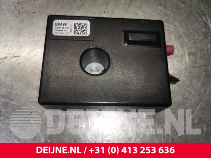 BMW 3-Serie Antenne Versterker O130834