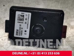 BMW 3-Serie Antenna Amplifier O130838 photo 2