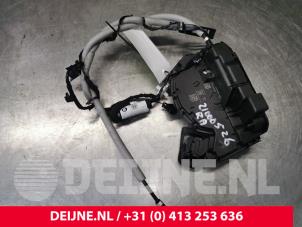 Volkswagen Golf Deurslot Mechaniek 4Deurs rechts-achter O130996 foto 2
