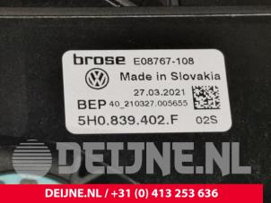 Volkswagen Golf Ruitmechaniek 4Deurs rechts-achter O130997 foto 3