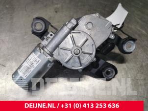 Volkswagen Golf Scheibenwischermotor hinten O131005 foto 2