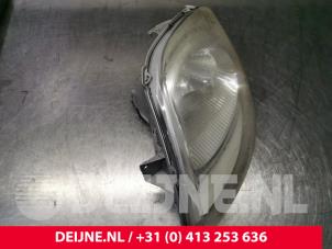 Opel Vivaro Headlight, left O131056 photo 2