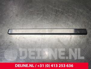 Gebruikte Portierlijst Polestar Polestar 2 78kWh Long Range Dual Motor Prijs € 18,15 Inclusief btw aangeboden door van Deijne Onderdelen Uden B.V.