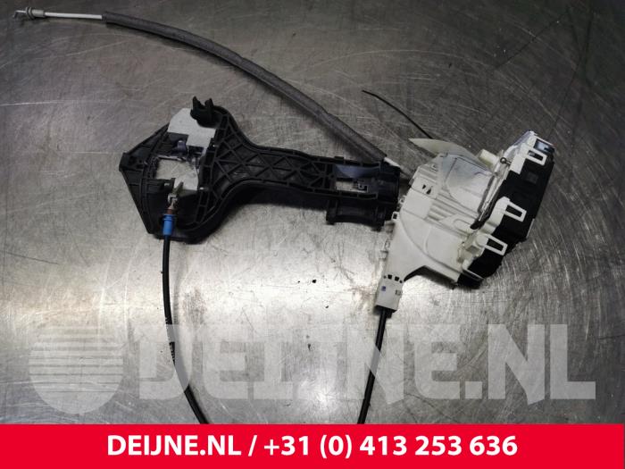 Mercedes Sprinter Deurslot Mechaniek 2Deurs links O131108