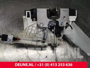 Mercedes Sprinter Türschlossmechanik 2-türig links O131108 foto 3