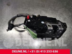 Mercedes A-Klasse Deurslot Mechaniek 4Deurs rechts-achter O131204 foto 3