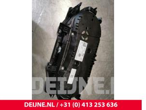 Volkswagen Golf Odometer KM O131254 photo 2
