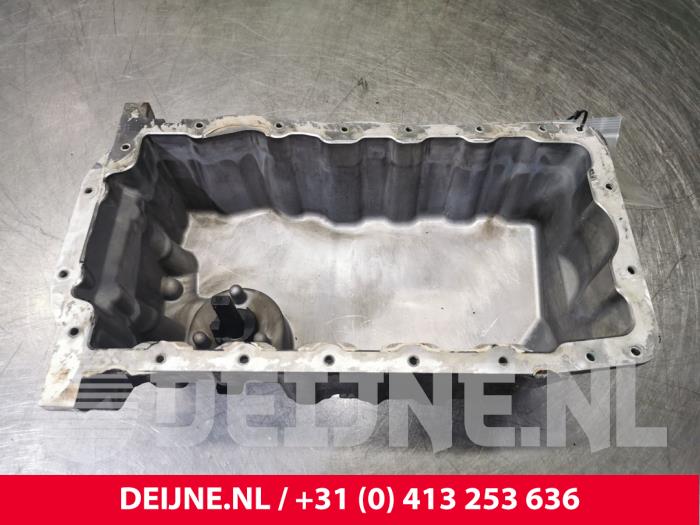 Gebruikte Carterpan Volkswagen Transporter T5 1.9 TDi Prijs € 90,75 Inclusief btw aangeboden door van Deijne Onderdelen Uden B.V.