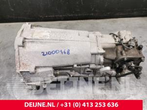 Volkswagen Crafter Gearbox O131386 photo 2
