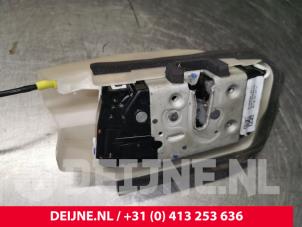 Tesla Model 3 Türschlossmechanik 4-türig rechts hinten O131413 foto 2