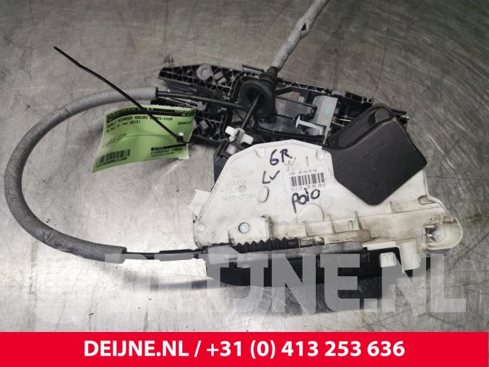 Volkswagen Polo Deurslot Mechaniek 4Deurs links-voor O131495