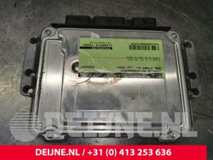 Opel Vivaro Engine management computer O131579 photo 3