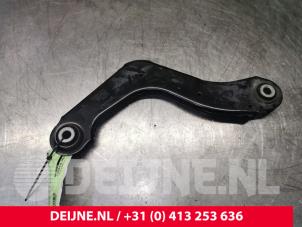 Gebruikte Draagarm boven rechts-achter Volvo XC40 (XZ) 1.5 T3 Autom. 12V Prijs € 60,00 Margeregeling aangeboden door van Deijne Onderdelen Uden B.V.