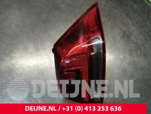 Volkswagen Golf Taillight, right O131974 photo 2