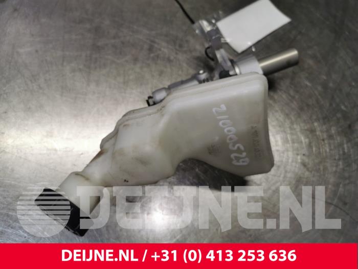 Mercedes A-Klasse Hoofdremcilinder O132174
