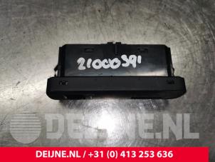 Volvo XC40 Cockpit dimmer O132196 photo 2