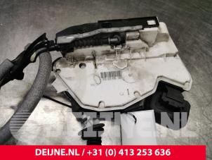 Volkswagen Polo Deurslot Mechaniek 4Deurs rechts-achter O132211 foto 3