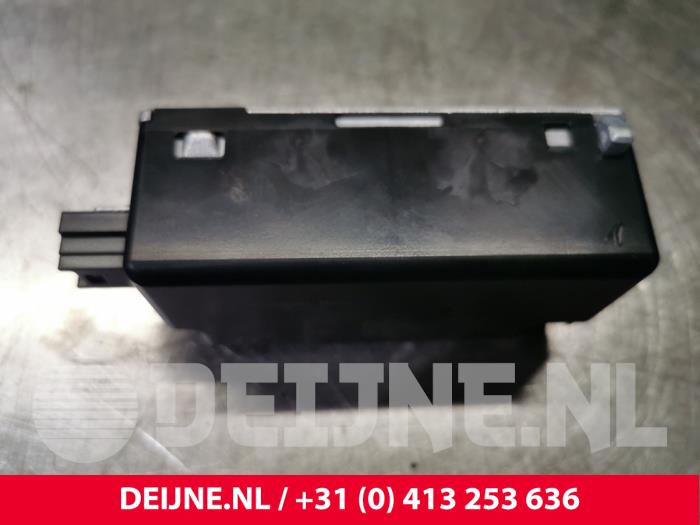 Mercedes A-Klasse Electronic ignition key O132276
