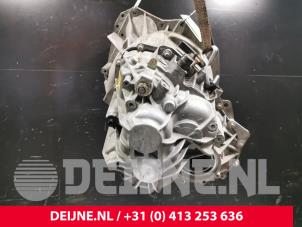 Renault Master Getriebe O132300 foto 4