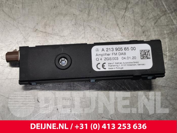 Mercedes A-Klasse Antenne Versterker O132317