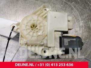 Volkswagen Golf Raammotor Portier O132334 foto 2