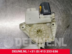 Volkswagen Golf Raammotor Portier O132334 foto 3
