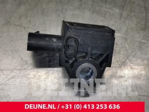 Volkswagen Golf Airbag Sensor O132348 foto 2