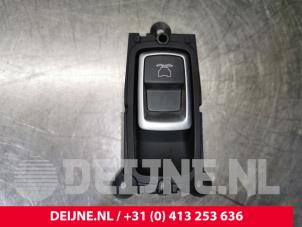 Tesla Model X Türbedienungsschalter O132367 foto 2