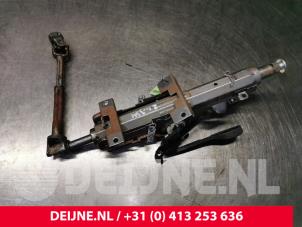 Volkswagen Golf Steering column housing O132401 photo 3