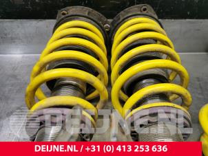 Volkswagen Golf Schokdemper set O132415 foto 3