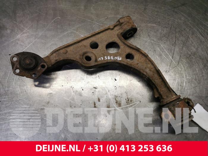 Fiat Ducato Draagarm onder links-voor O132416