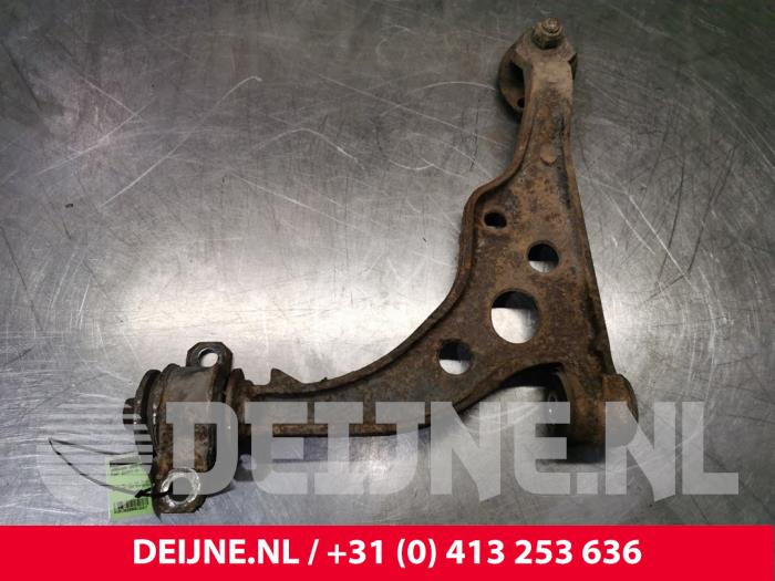 Fiat Ducato Draagarm onder rechts-voor O132417