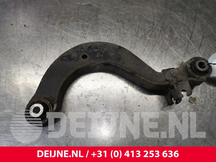 Volkswagen Golf Rear upper wishbone, right O132523