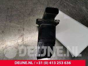 Volvo V70 Air mass meter O132598 photo 3