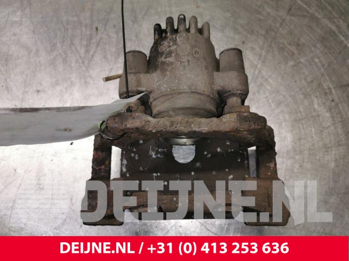 BMW 5-Serie Rear brake calliper, right O132752