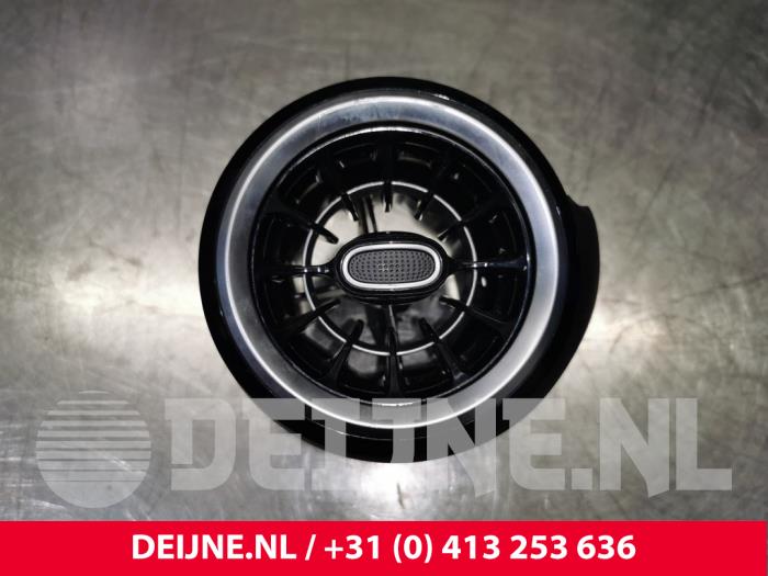 Mercedes A-Klasse Luchtrooster Dashboard O132835