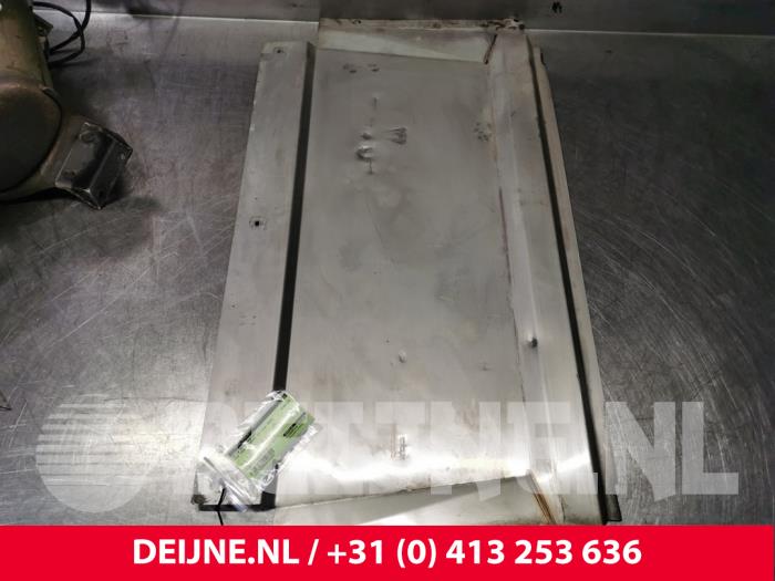 Mercedes B-Klasse Motor Schutzblech O132904