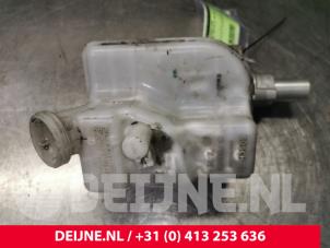 Ford Transit Custom Master cylinder O132990 photo 2