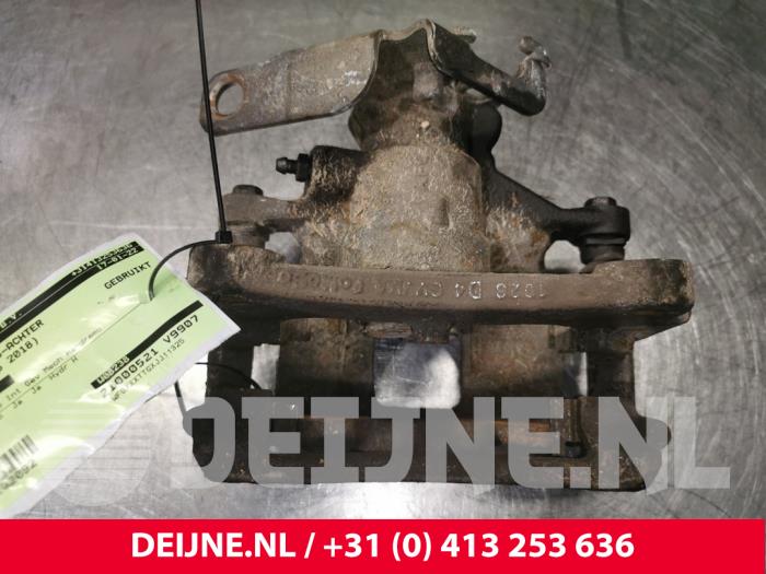 Ford Transit Bremszange rechts hinten O133092